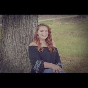 Meet your Posher, Emily